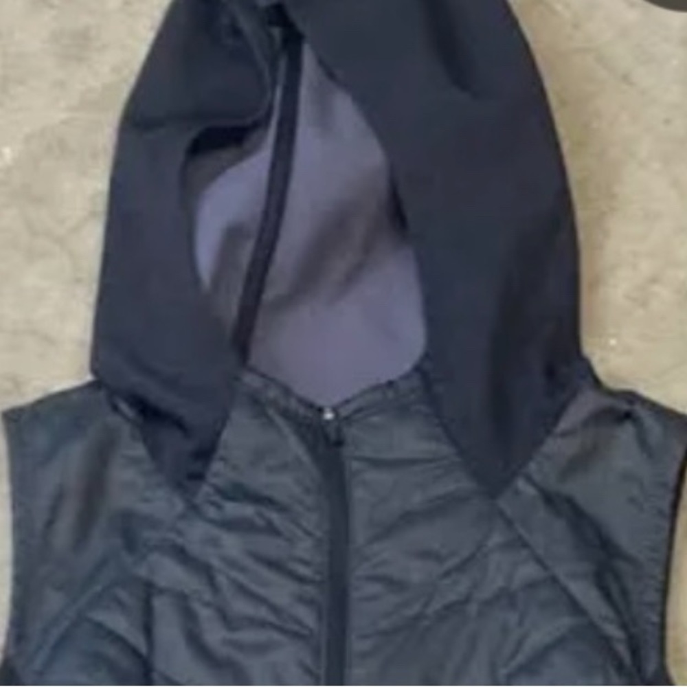 NWOT NORTH FACE FlashDry Black mixed media Vest (S) - Picture 7 of 7